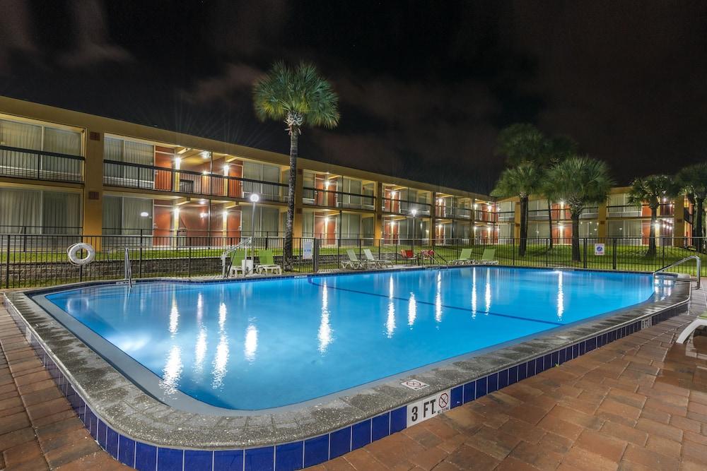 Quality Inn And Suites Palatka Riverfront Εξωτερικό φωτογραφία