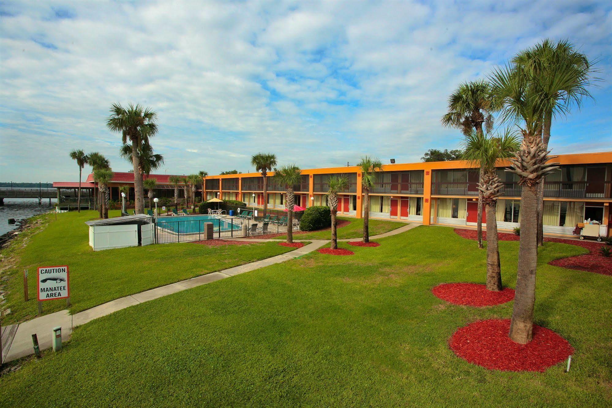 Quality Inn And Suites Palatka Riverfront Εξωτερικό φωτογραφία