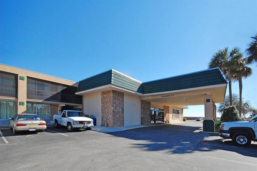 Quality Inn And Suites Palatka Riverfront Εξωτερικό φωτογραφία